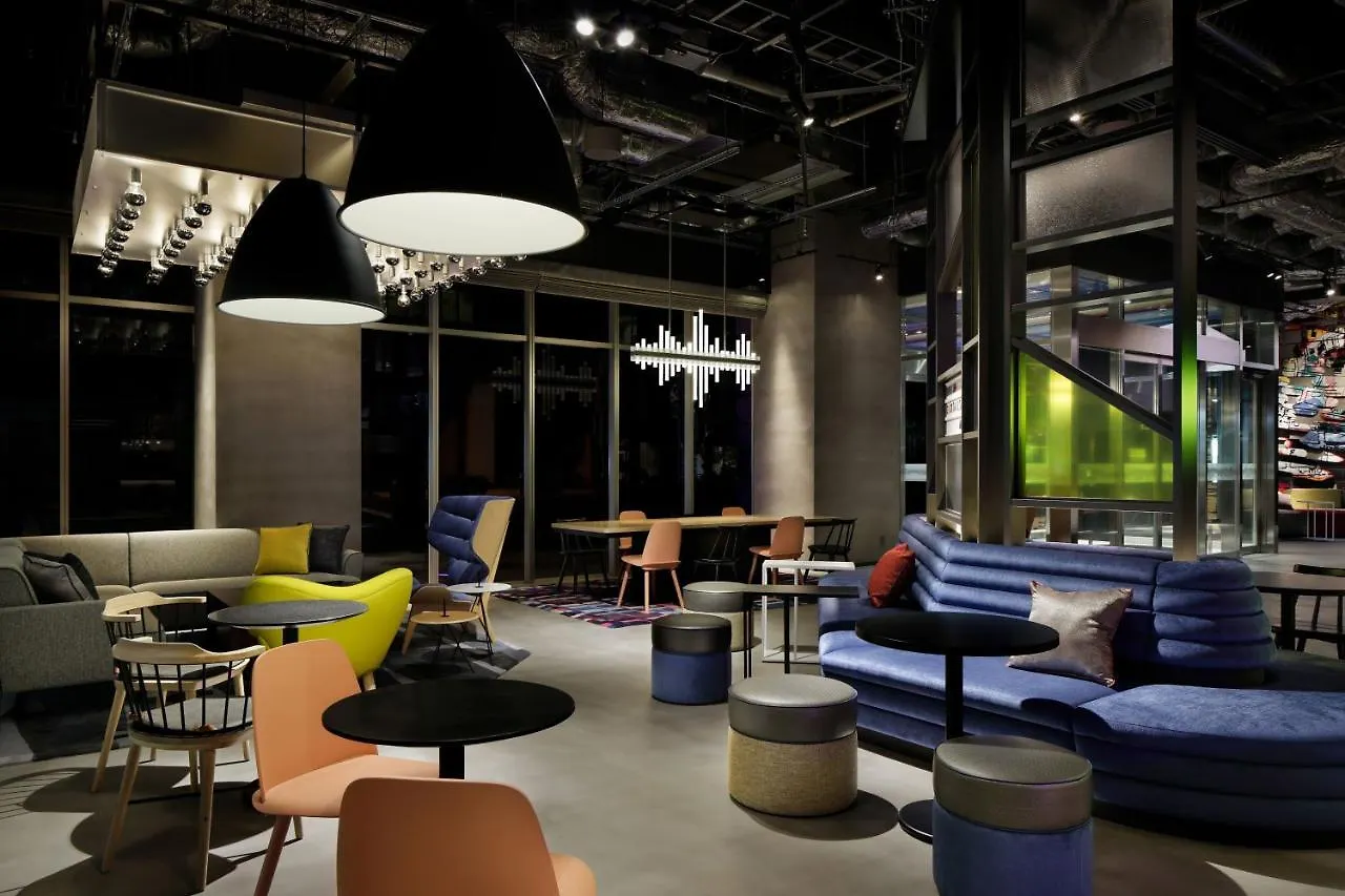 Отель Aloft Osaka Dojima 4*,