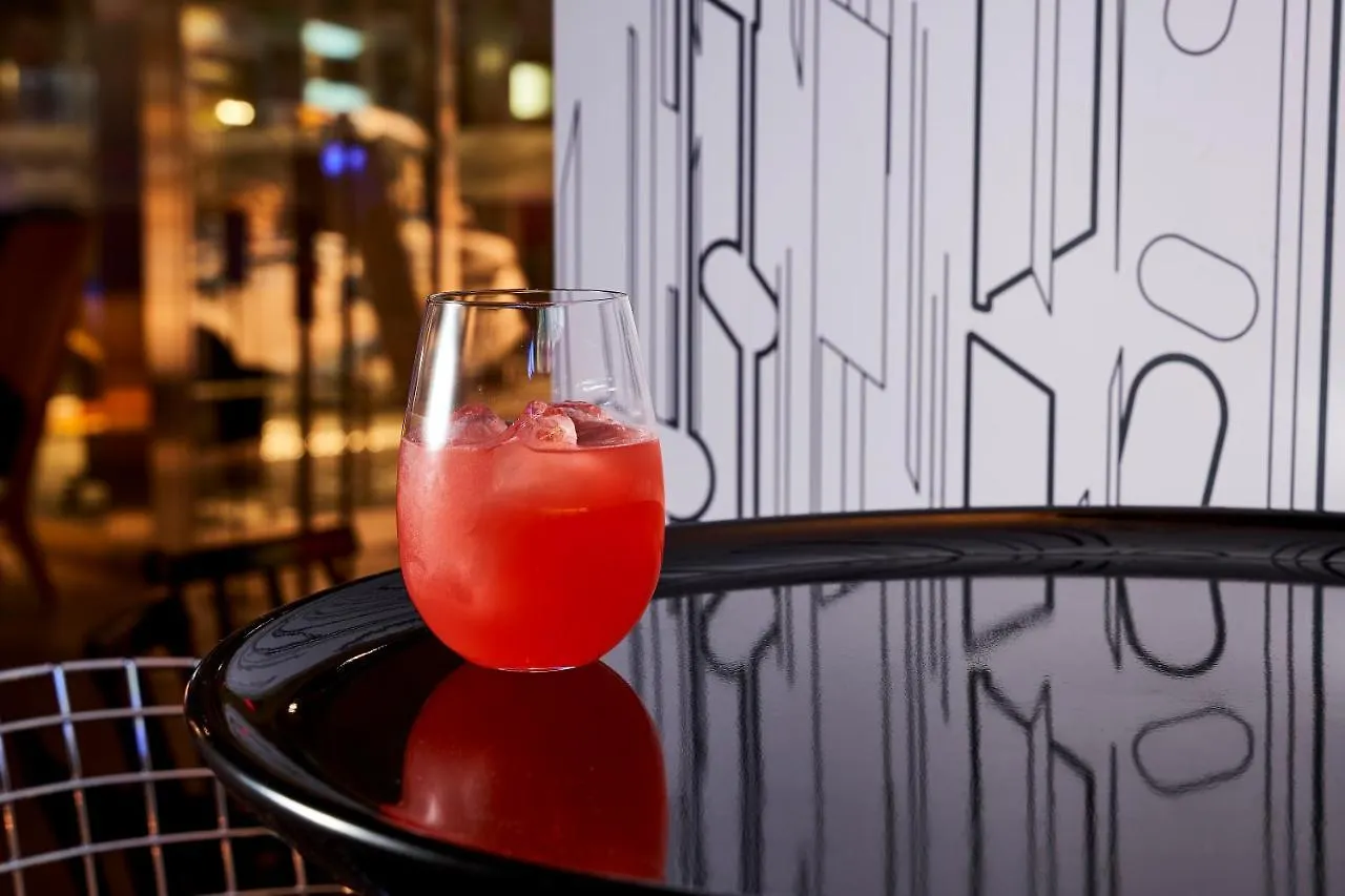Отель Aloft Osaka Dojima