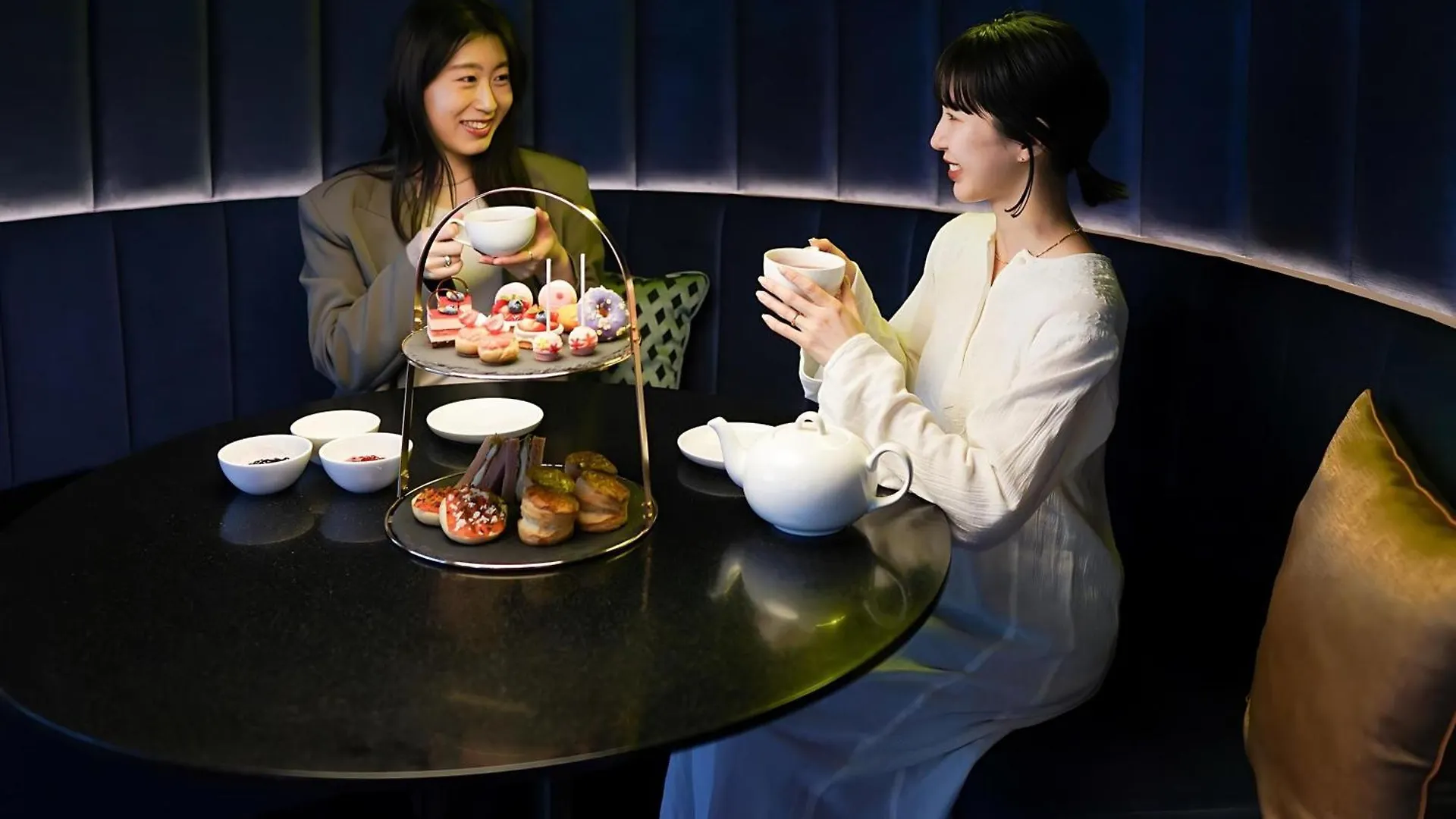 Отель Aloft Osaka Dojima