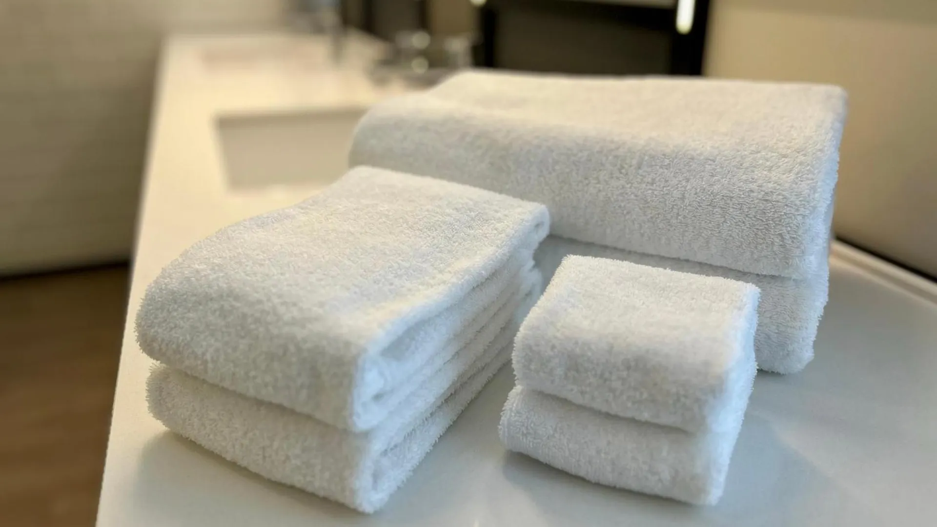 Отель Aloft Osaka Dojima 4*,  Япония