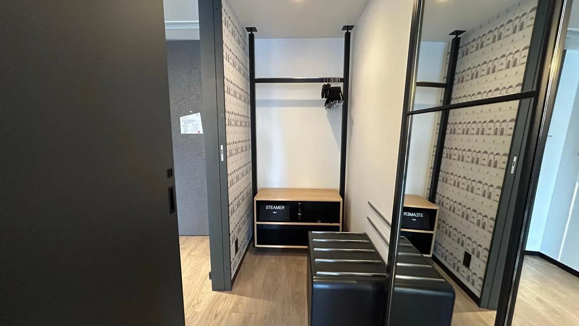 Отель Aloft Osaka Dojima